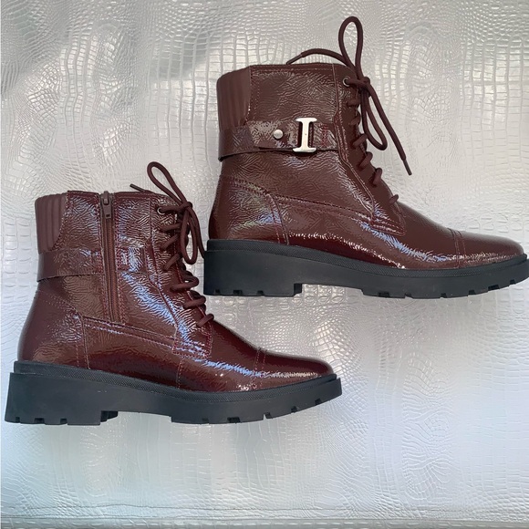 Clarks Collection Jane & Coco Lace-Up Boots Calla Dance Burgundy Size 9M - Picture 1 of 7